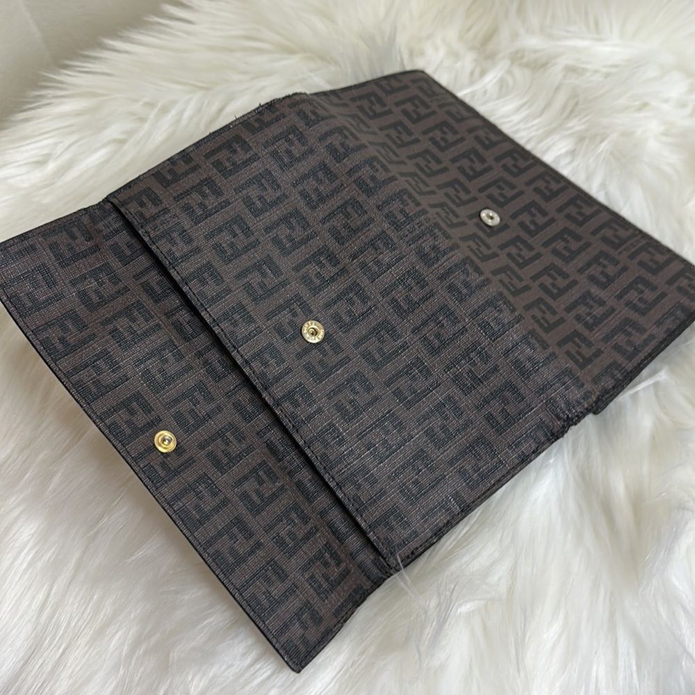💯Authentic Fendi Monogram Large FF Logo🍀 - Picture 13 of 17